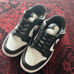 Nike Pandas - Dunk Low